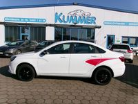 Gebraucht Lada Vesta 106 PS (77 kW) 2019 Weiß Limousine