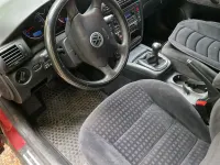 Gebraucht VW Passat 101 PS (74 kW) 2001 Rot Limousine