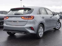 Neu Kia Ceed Vision 140 PS (102 kW) 2026 Silber lunarsilber metallic Kleinwagen