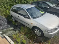 Gebraucht Mazda 323 88 PS (64 kW) 1998 Silber Limousine