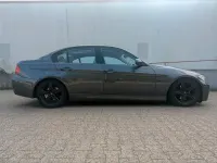 Gebraucht BMW 320 163 PS (119 kW) 2005 Grau Limousine
