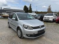 Second-hand VW Touran Trendline 105 CP (77 kW) 2012 Argintiu Monovolum