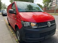 Gebraucht VW Transporter 102 PS (75 kW) 2017 Rot Van
