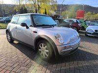 Usado Mini ONE 90 HP (66 kW) 2002 Prateado Citadino