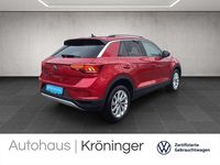 Gebraucht VW T-Roc Life 150 PS (110 kW) 2024 Kings red metallic SUV