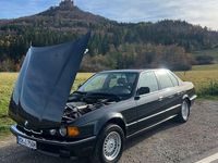 Gebraucht BMW 750 299 PS (219 kW) 1989 Schwarz Limousine