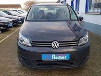 Gebraucht VW Touran Trendline 105 PS (77 kW) 2015 Grau Van / Kleinbus