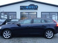 Gebraucht Volvo V60 150 PS (110 kW) 2017 Blau Kombi