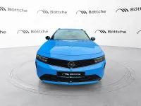 Neu Opel Astra Edition 131 PS (96 kW) 2025 Lackierung watteau grn/typ aussenverkleidung metalliclackierung Kombi