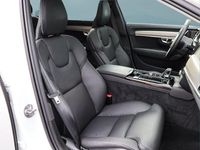 Gebraucht Volvo V90 349 PS (256 kW) 2025 Weiß Kombi