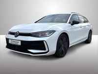 Gebraucht VW Passat R-line 150 PS (110 kW) 2024 Oryxweiß perleffekt (metallic) Kombi