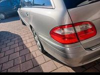 Gebraucht Mercedes E220 150 PS (110 kW) 2005 Grau Kombi