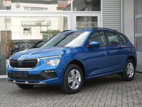 Neu Skoda Kamiq Selection 116 PS (85 kW) 2025 Race blau metallic SUV