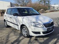 Gebraucht Skoda Fabia Cool Edition 69 PS (50 kW) 2012 Candyweiss Kleinwagen