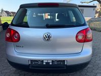 Gebraucht VW Golf V 75 PS (55 kW) 2004 Silber Kleinwagen