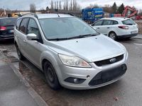 Gebraucht Ford Focus 109 PS (80 kW) 2010 Silber Kombi