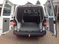 Gebraucht VW T5 140 PS (102 kW) 2013 Weiß metallic Van