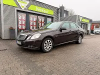 Gebraucht Mercedes E250 Avantgarde 204 PS (150 kW) 2010 Braun Limousine