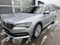 Gebraucht Skoda Superb LAURIN & KLEMENT 200 PS (147 kW) 2021 Silber Kombi