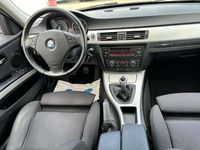 gebraucht BMW 318 3 Lim. d BiXenon Climatronic SH WR PDC