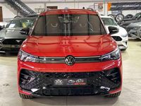 Gebraucht VW Tiguan R-line 193 PS (141 kW) 2024 Persimmon red metallic SUV