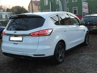 Gebraucht Ford S-MAX S 150 PS (110 kW) 2018 Weiß Van / Kleinbus