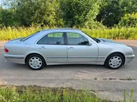 Gebraucht Mercedes E240 170 PS (125 kW) 2001 Silber Limousine