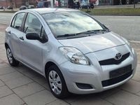 Gebraucht Toyota Yaris Cool 69 PS (50 kW) 2009 Silver mica metallic Kleinwagen