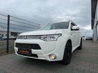 Gebraucht Mitsubishi Outlander P-HEV Instyle 121 PS (88 kW) 2014 Weiß SUV