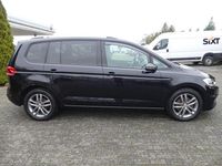 Gebraucht VW Touran IQ Drive 150 PS (110 kW) 2020 Schwarz Van / Kleinbus