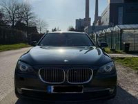 Gebraucht BMW 730 245 PS (180 kW) 2009 Grau Limousine