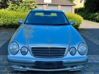 Second-hand Mercedes E200 Elegance 163 CP (119 kW) 2001 Argintiu Berlinǎ