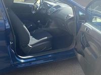 Gebraucht Ford Fiesta Trend 75 PS (55 kW) 2017 Blau Kleinwagen