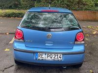 Gebraucht VW Polo 64 PS (47 kW) 2007 Blau Limousine