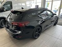 Gebraucht Ford Focus ST-Line 155 PS (114 kW) 2023 Obsidianschwarz metallic (metallic) Kombi