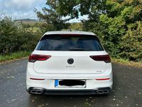 Gebraucht VW Golf VIII R-line 150 PS (110 kW) 2024 Weiß Limousine