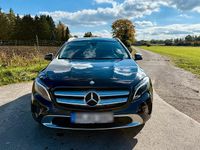 Gebraucht Mercedes GLA250 211 PS (155 kW) 2016 Schwarz SUV