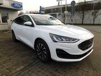 Neu Ford Focus Titanium 116 PS (85 kW) 2025 Weiß Limousine