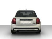 Gebraucht Mini Cooper 136 PS (100 kW) 2021 White silver met. Kleinwagen