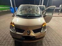 Gebraucht Renault Modus 112 PS (82 kW) 2005 Gold Van / Kleinbus
