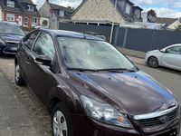 Gebraucht Ford Focus 101 PS (74 kW) 2008 Andere farben Coupé
