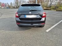 Gebraucht Skoda Rapid 105 PS (77 kW) 2014 Schwarz Kleinwagen