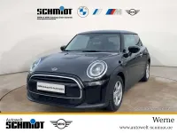 Gebraucht Mini Cooper Essential 136 PS (100 kW) 2024 Midnight black metallic Kleinwagen