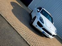 Gebraucht Porsche Cayenne 245 PS (180 kW) 2012 Weiß SUV