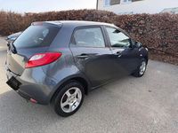 Gebraucht Mazda 2 Independence 86 PS (63 kW) 2010 Grau Kleinwagen