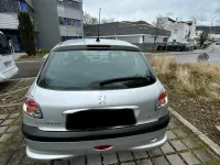 Gebraucht Peugeot 206 75 PS (55 kW) 2006 Silber Kleinwagen