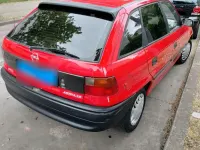 Gebraucht Opel Astra 75 PS (55 kW) 1996 Rot Limousine