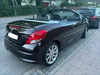 Gebraucht Peugeot 207 CC 120 PS (88 kW) 2014 Schwarz Cabrio