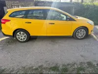 Usata Ford Focus 95 CV (69 kW) 2016 Giallo Station wagon