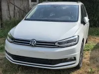 Neu VW Touran Comfortline 122 PS (89 kW) 2026 Weiß Van / Kleinbus